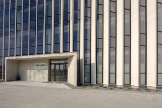 Administrativní budova s hliníkovou fasádou od Slovaktualu Administrativní budova s hliníkovou fasádou od Slovaktualu
